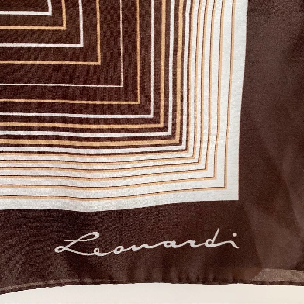 Vintage Leonardi Geometric Square Scarf Ivory 30"x30" - Picture 4 of 8